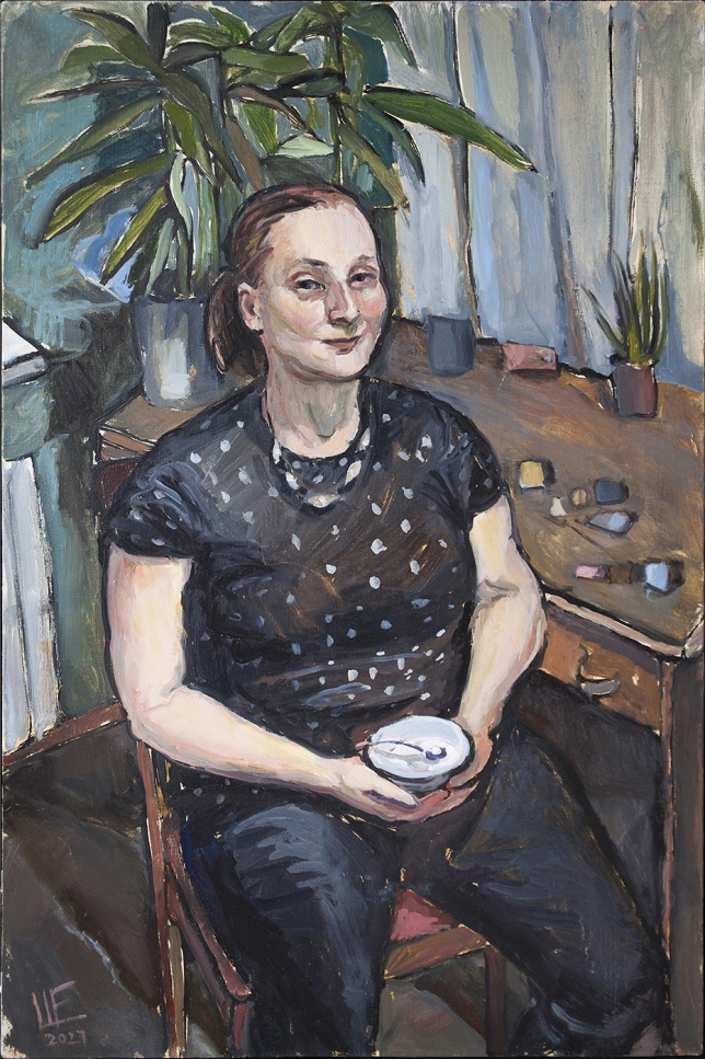 Painting for sale online - Сurvy lady with a plate