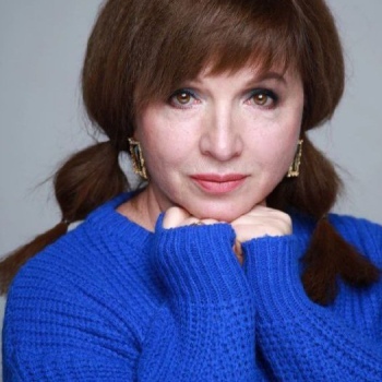 Елена Плотникова