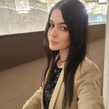 Надя Солнцева